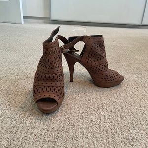 Vince Camuto Heels